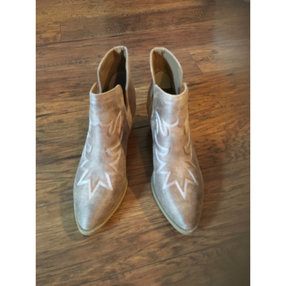 Womens Western‎ Ankle Booties Tan Embroidered Pointed Toe Block Heel Size 10 NEW